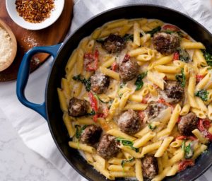 Arugula and Roasted Red Pepper Meatball Pasta
